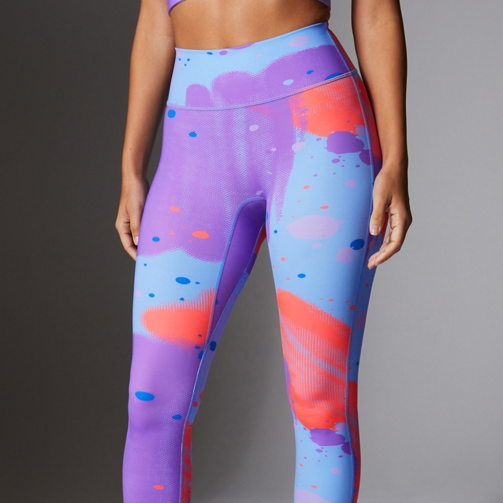 FABLETICS Anywhere Motion365+ High-Waisted Legging - Picture 5 of 13